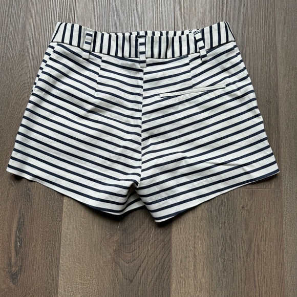 Striped Shorts Size 6 - Picture 2 of 3